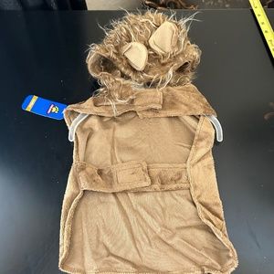 Lion Halloween Costume for Dogs. Size M. NWT